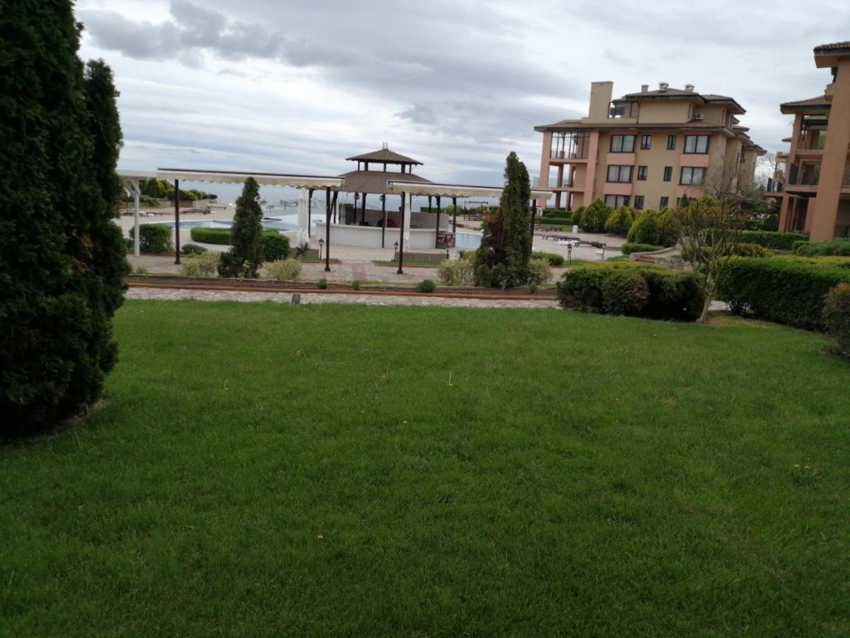 Luxury Family Apartment Kaliakria Topola Exteriör bild