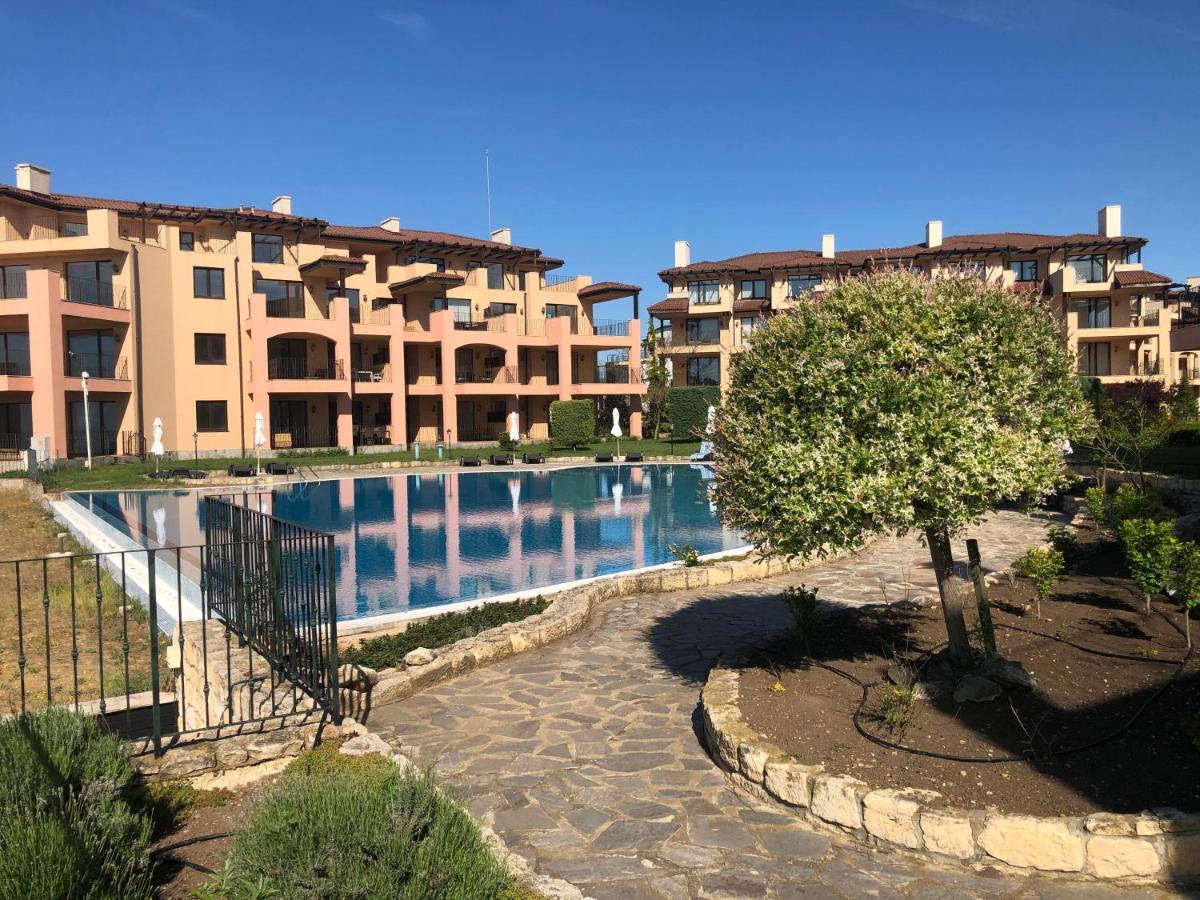 Luxury Family Apartment Kaliakria Topola Exteriör bild