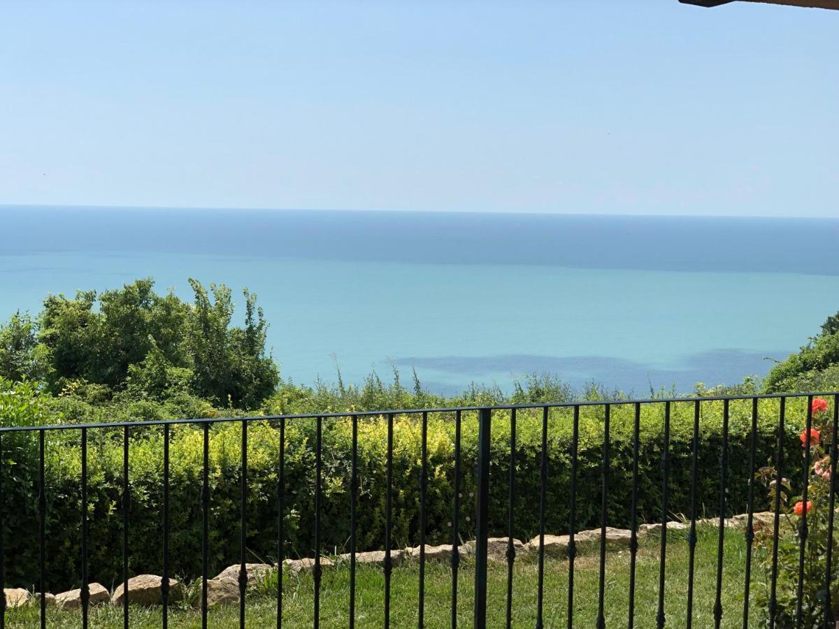Luxury Family Apartment Kaliakria Topola Exteriör bild