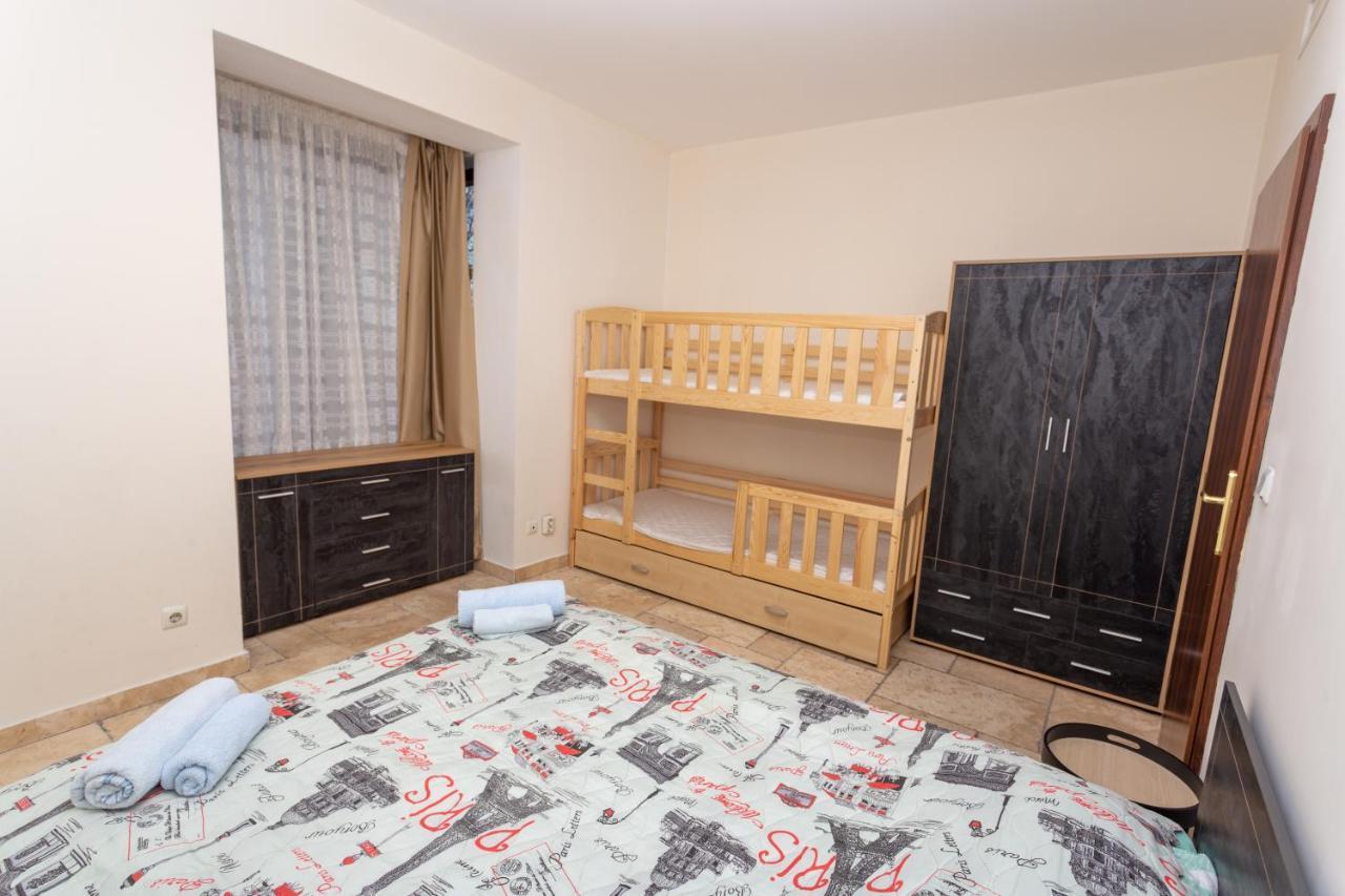 Luxury Family Apartment Kaliakria Topola Exteriör bild