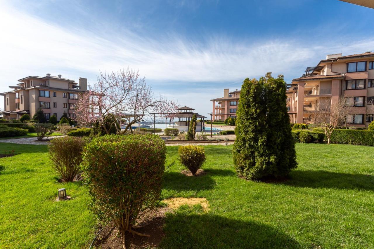 Luxury Family Apartment Kaliakria Topola Exteriör bild